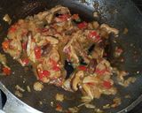 Foto del paso 2 de la receta: Salsa de hongos shiitake