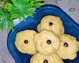Foto langkah ke 5 dari resep Kue semprit susu.