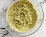 Une image de l'étape 2 de Muffins au pesto et Skyr.