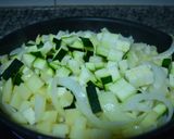Foto del paso 2 de la receta: Filete de ternera empanado con patata y calabacín