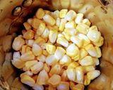 இனிப்பு சோளம் காய்கறிகள் சூப் (Sweet Corn Vegetables Soup) ரெசிபி ஸ்டேப் 4 புகைப்படம்
