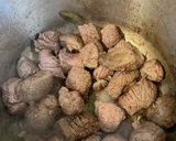 صورة لخطوة 1 من وصفة رز مبهر بالخضار واللحم المسلوق