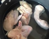 Foto langkah ke 2 dari resep Asem asem ayam.