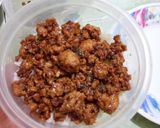 Foto langkah ke 3 dari resep Nasi Kepal Ayam Kecap.