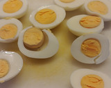 Foto del paso 3 de la receta: Huevos cocidos con tomate