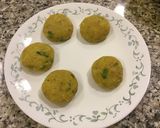 A picture of step 2 of Matar Poha Cutlet.