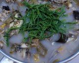 รูปขั้นตอนการทำที่ 5 ของ แกงหัวปลีใส่ไก่สับ