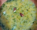 Foto del paso 6 de la receta Muslos de pollo en salsa de limón, azafrán y ajos tiernos