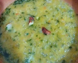 Foto del paso 6 de la receta: Muslos de pollo en salsa de limón, azafrán y ajos tiernos
