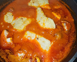 Foto del paso 4 de la receta: Bacalao Skrey en salsa de tomate 🍅 aromatizada de langostinos