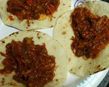A picture of step 6 of Cabbage and Chicken with Tortillas.
