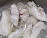 Foto langkah ke 1 dari resep Ayam suwir sambal matah.