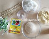 Foto langkah ke 1 dari resep Sate Singkong Pelangi.