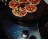 A picture of step 6 of Mini Tawa pizza.