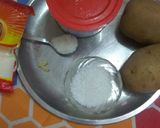 A picture of step 1 of Aloo ka halwa.