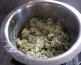 ગ્રીન ગાર્લિક ખીચું (Green Garlic Khichu recipe in gujarati) રેસીપી સ્ટેપ3ફોટો