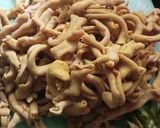 Foto langkah ke 1 dari resep Eseng-Eseng Usus Lombok Ijo.
