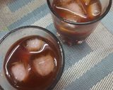 A picture of step 2 of Thai Iced Tea.