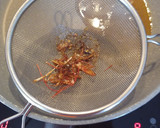 Foto del paso 2 de la receta: Crema de gambas y almendra