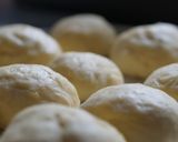 Foto langkah ke 8 dari resep Donat Menul Praktis.