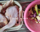 Foto langkah ke 1 dari resep Ayam Goreng Bumbu Kuning.