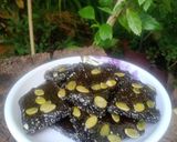A picture of step 3 of Pumpkin, black sesame seeds, jaggery chikki.