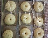 Foto langkah ke 5 dari resep Donat minul tanpa kentang.