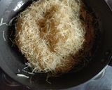 ভারমিসেলি বাস্কেট স্টাফড উইথ রসপুলি( vermicelli basket stuffed with raspuli রেসিপি ধাপ - 1 ছবি