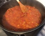 Une image de l'étape 10 de Sauce tomate relevée au chorizo ibérique et olives vertes.