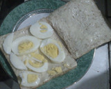 Foto langkah ke 3 dari resep Sandwich Telur Rebus.