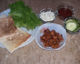 A picture of step 2 of Chicken BBQ Sandwich kids lunch box idea.