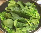 A picture of step 2 of Japanese Healthy Spinach.