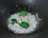 Foto langkah ke 2 dari resep Oseng Cumi Asin Cabe Gendot.