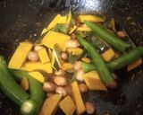 A picture of step 1 of Pumpkin peel chutney.