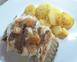 Foto del paso 4 de la receta: Corvina al horno con salsa de ajos y limón