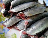 Foto del paso 6 de la receta Montaditos de sardinas con majado de cardamomo y algunas cositas