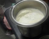 A picture of step 1 of Biscuit cake.