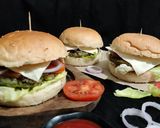 વેજ ટીક્કી બર્ગર (Veg Tikki Burger Recipe In Gujarati) રેસીપી સ્ટેપ4ફોટો
