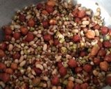 मोड आलेले  कडधान्य रस्सा (KADDHANY RASSA RECIPE IN MARATHI) रेसिपी स्टेप 1 फोटो 