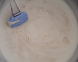Foto del paso 1 de la receta: Pionono relleno de dulce de leche, decorado con crema chantilly
