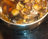 Foto del paso 2 de la receta: Sopa de Pollo Reciclada