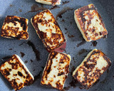 Foto del paso 2 de la receta: Queso panela en salsa