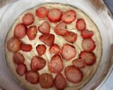 Foto del paso 4 de la receta: Torta integral con frutillas