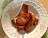 รูปขั้นตอนการทำที่ 6 ของ หมูทอดน้ำปลา สูตรเร่งด่วน