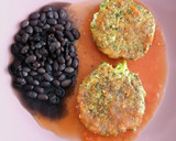 Foto del paso 7 de la receta: Tortitas de brócoli con amaranto en caldillo de jitomate