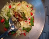 Foto langkah ke 4 dari resep Tumis Pepaya,Kulit Mlinjo,daun so.