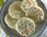 Foto langkah ke 10 dari resep Mozarella Pita Bread.
