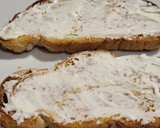 Foto del paso 2 de la receta: Tostas de jamón y más cositas 😋