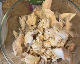 A picture of step 1 of Salmon Chowder.