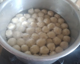 Foto langkah ke 3 dari resep Bakso ayam blender.